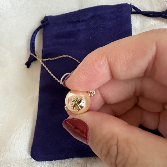 NWT!Tory Burch Ivory Rosegold Tone Pearl Logo Rope Chain Women's Necklace 143338 - Picture 1 of 7